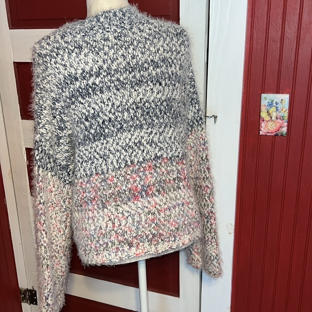 Venus Fuzzy Oversized Sweater M - Picture 4 of 7